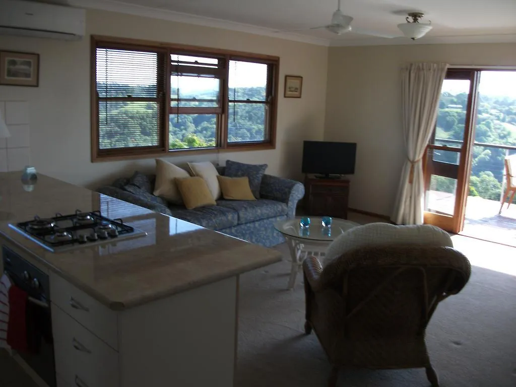 Swallows Rest Luxury B&B Maleny Apartment